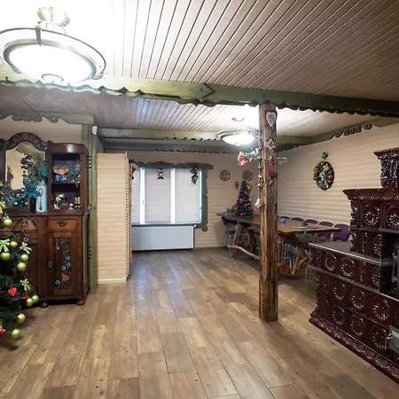 度假居 River House 米库利钦